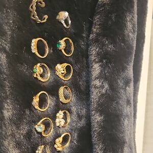 Elegant Gold and Green Ring Set